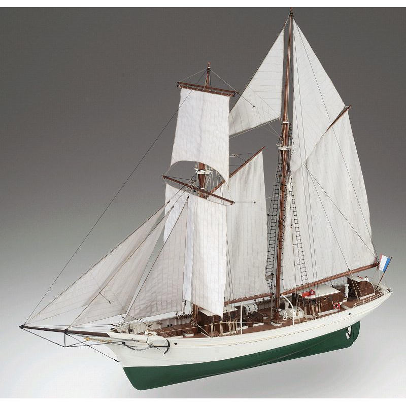 Klick zeigt Details von Baukasten Schiffsmodell Segelschulschiff La Belle Poule - 20. Jh. - M 1:50
