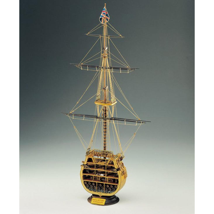 Klick zeigt Details von Schnittmodell HMS Victory Großmast - M 1:100