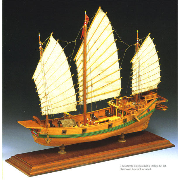 Klick zeigt Details von Modellbausatz Schiffsmodell Chinesische Dschunke - M 1:100