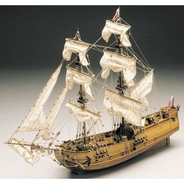 Klick zeigt Details von Schiffsmodellbausatz Golden Star - englische Brigantine - 18. Jh. - M 1:150