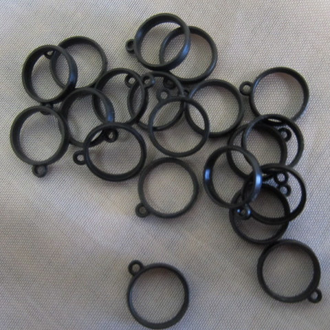 Klick zeigt Details von Ring mit Öse 12 mm, Kunststoff